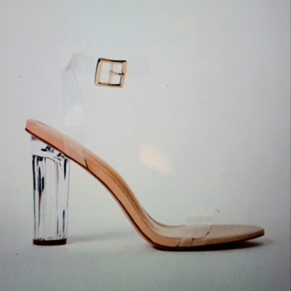 NWT TRANSPARENT HEELED SANDAL.          SIZE 10